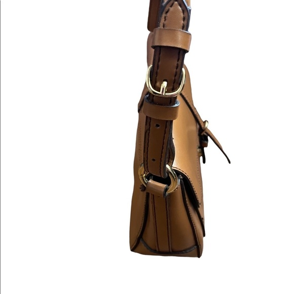 Mondani New York Faux Leather Camel Colored Shoulder Purse - Picture 10 of 11